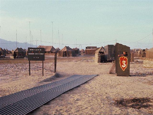 3rd Bde 25th ID TOC 19673.jpg